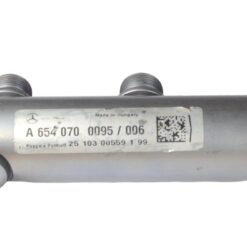 Genuine Fuel Distributor / Rail with Sensors A6540700095  Mercedes-Benz  OM654 - Image 3