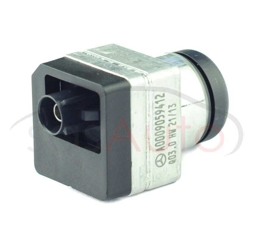 Genuine Mercedes Benz Reversing Camera Part No. A0009059412 - Image 3