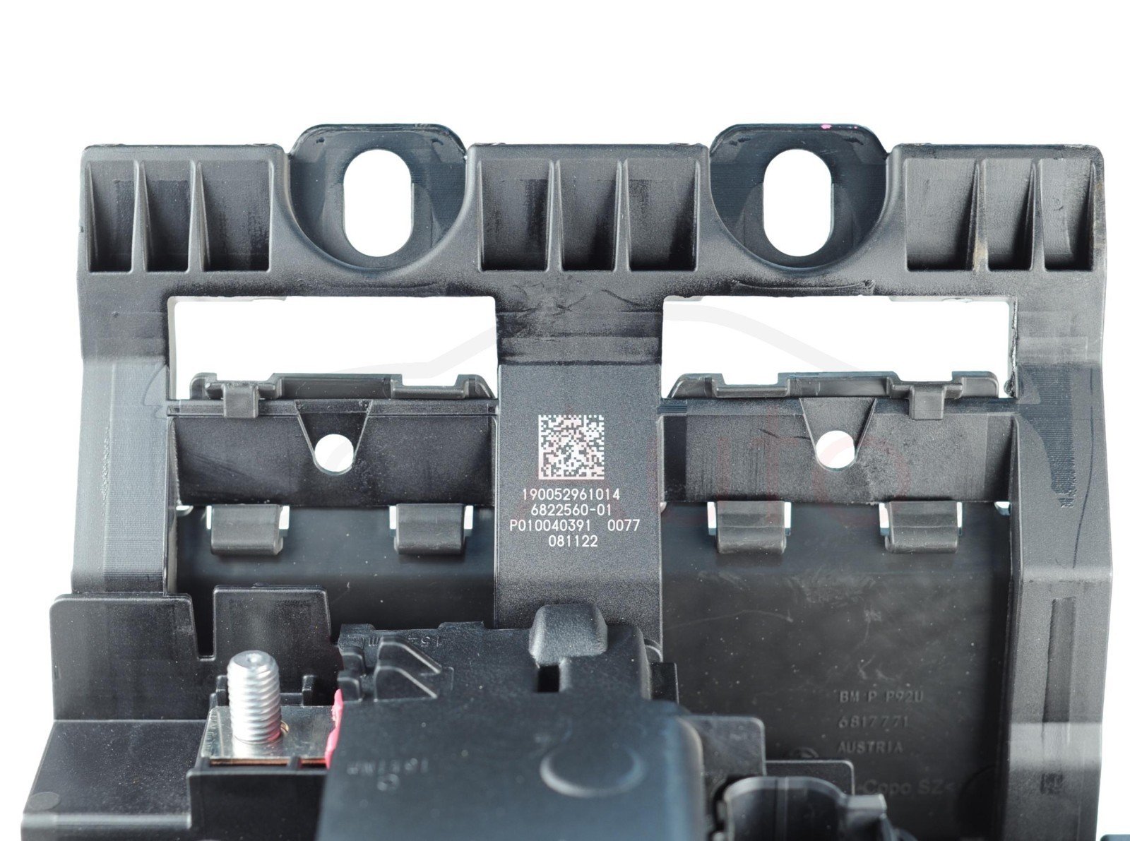 Power Distribution Fuse Box 6822560 BMW 5 SERIES G30 G31 - Image 3