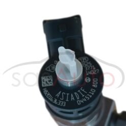 Alternative view of Bosch Injector 0445110800 / 166007427R Mercedes, Renault, Dacia, Nissan  1.5 dCI