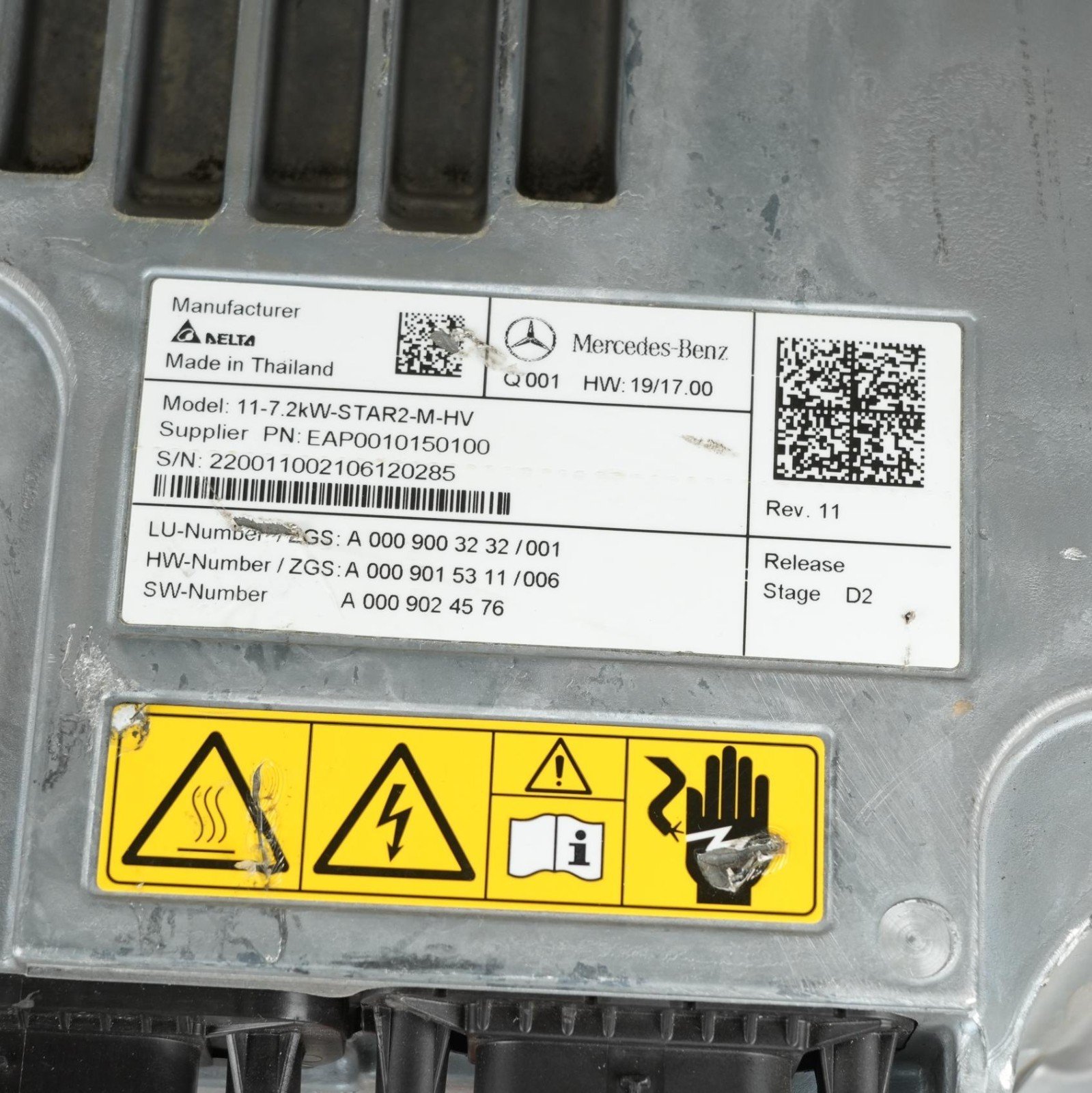 Mercedes HV Power Electronics Control Unit A0009003232 Delta EAP0010150100 OEM - Image 5