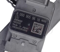 Alternative view of Genuine NOX Sensor A0009059616 Mercedes-Benz / Denso