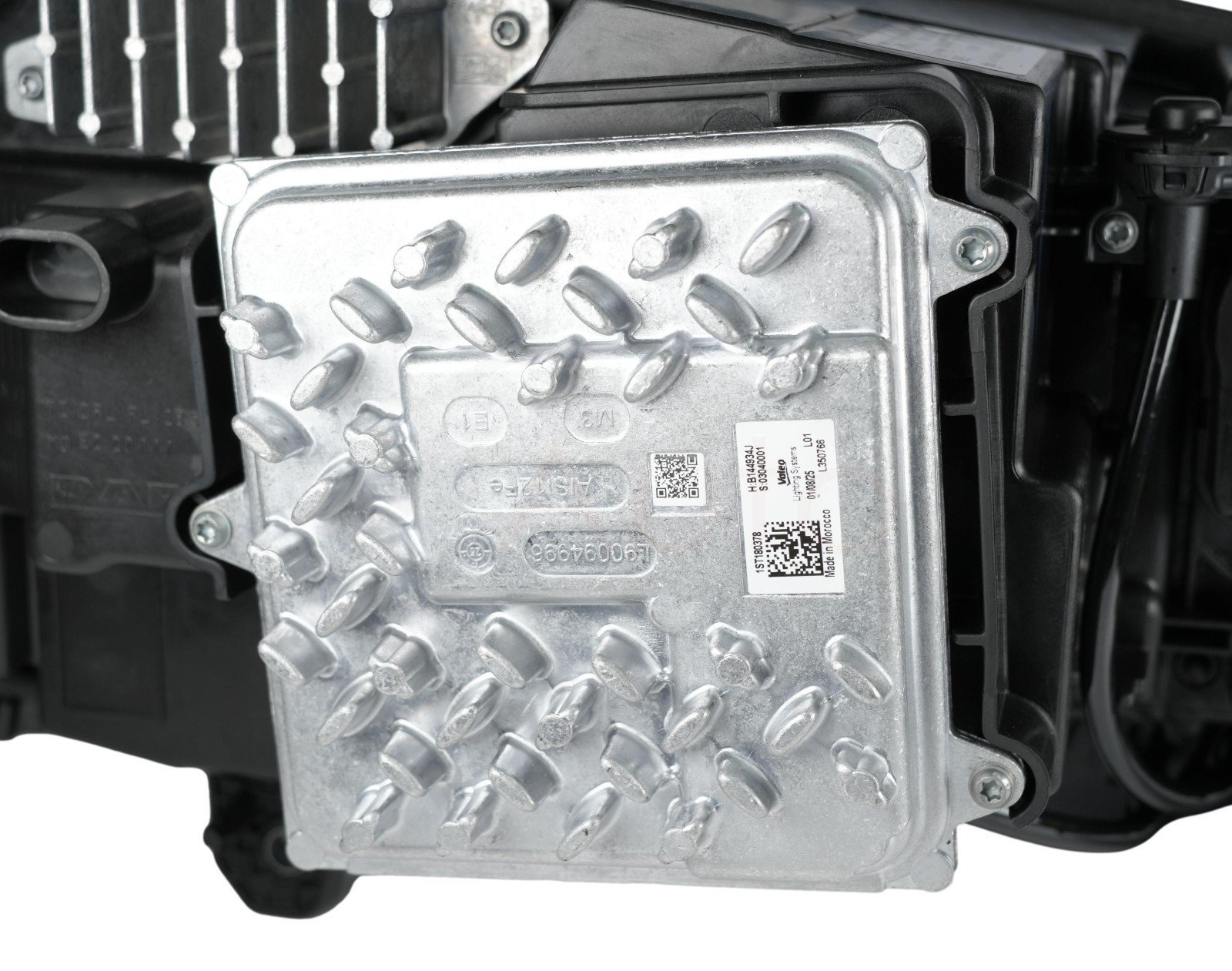 Genuine DAF LED Headlight Assembly Left / RHD Valeo 2425990 - Image 5