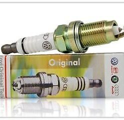 Alternative view of OEM VW, Seat, Skoda, Audi Spark Plug 101000062AA / 101905600A