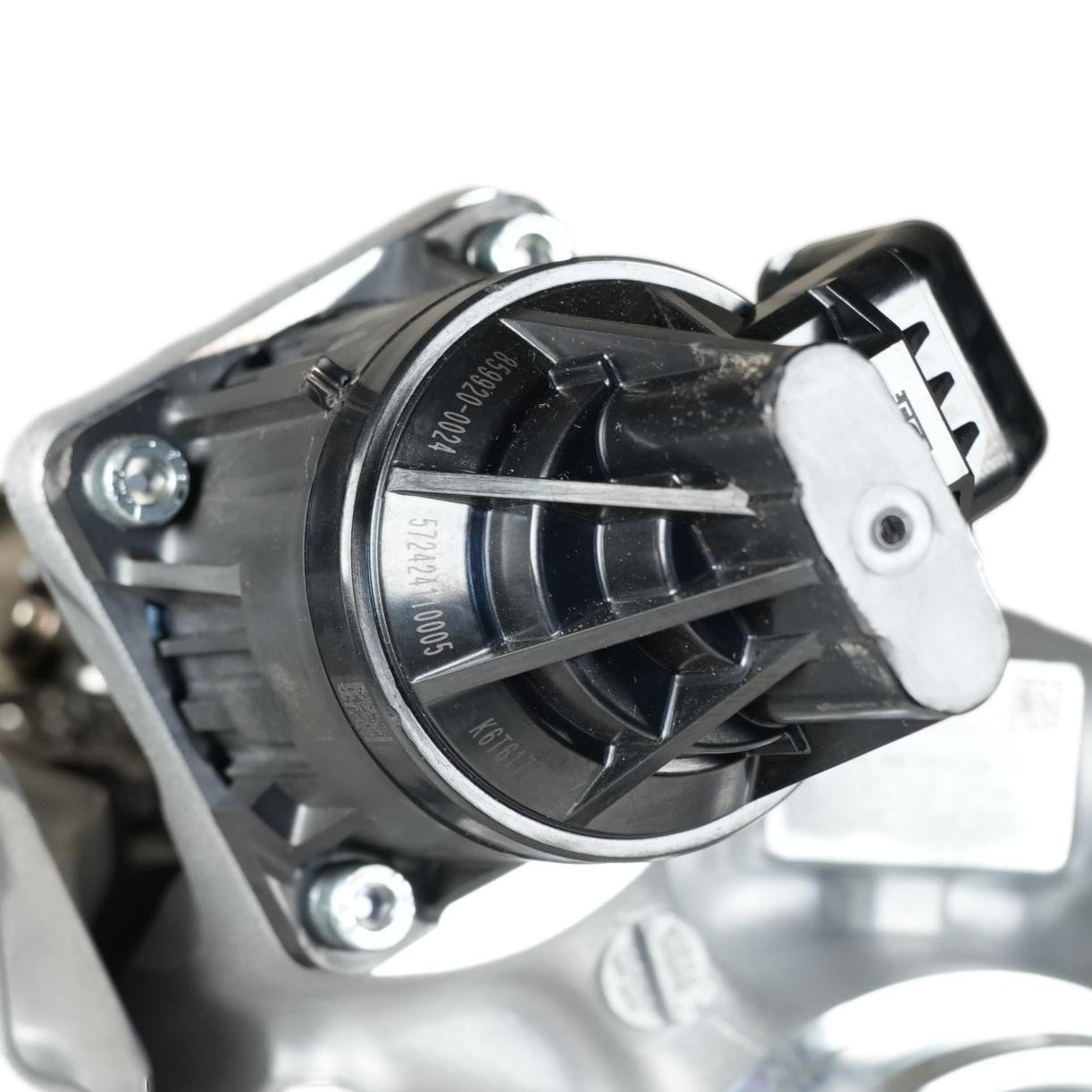 Mercedes AMG Garrett Turbocharger A1390905002 928008-1 Genuine OEM Turbo C63 2.0 - Image 8