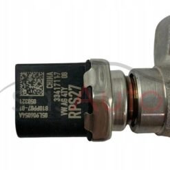 Alternative view of Fuel Rail with Sensors 05L130089 04L130764E Audi Skoda Seat VW 2.0 TDI