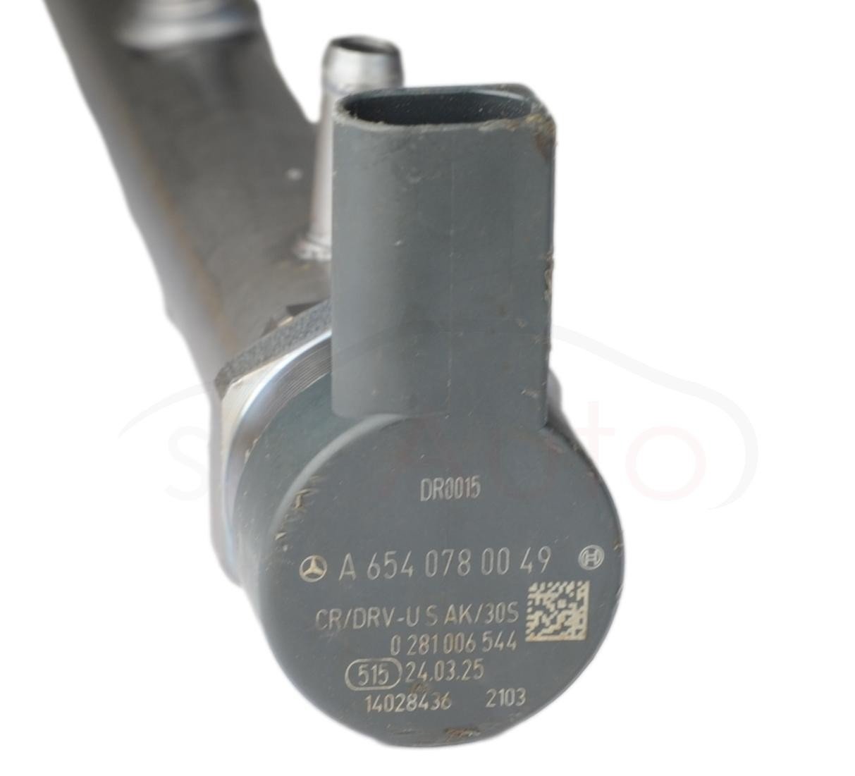 Genuine Fuel Distributor / Rail with Sensors A6540700195 Mercedes-Benz OM654 - Image 4